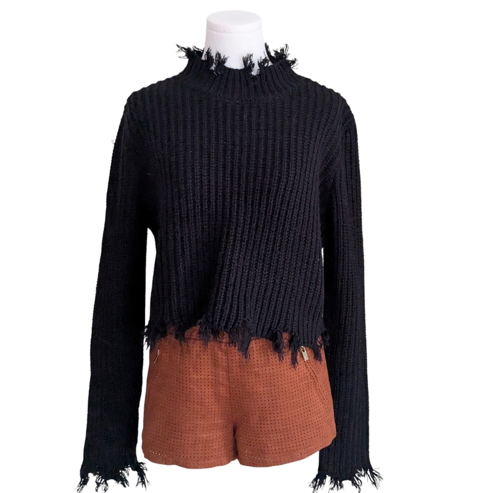 Akira Black Cropped Sweater Size Medium